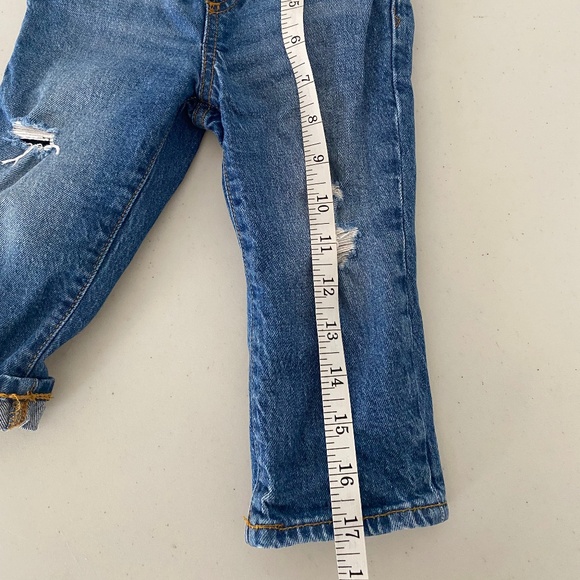 Baby Gap ripped jeans - Picture 4 of 5